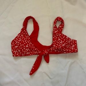🤍Floral Front Tie Bikini Top🤍  never been worn